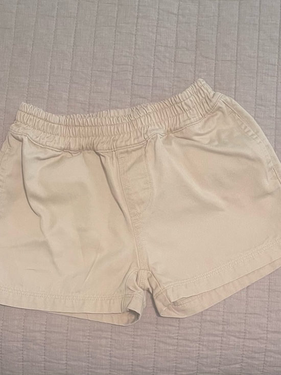 The Beaufort Bonnet Company Other - The Beaufort Bonnet Company Khaki Elastic-Waist Kids Shorts